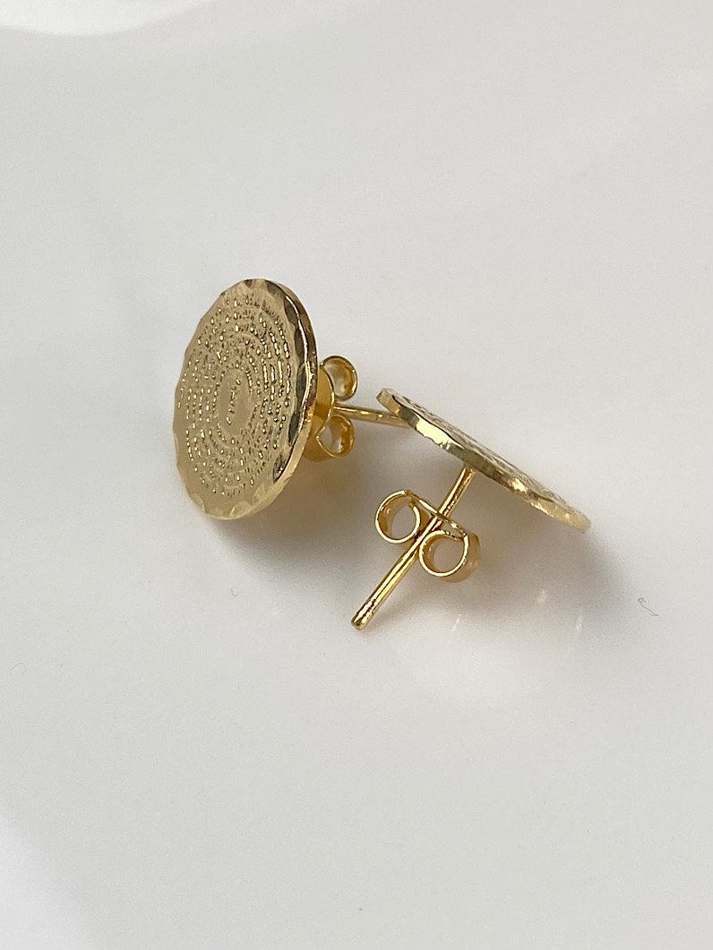 Brinco Folheado com Oração do Pai Nosso Dourado