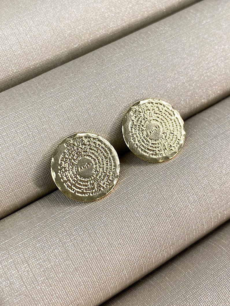 Brinco Folheado com Oração do Pai Nosso Dourado