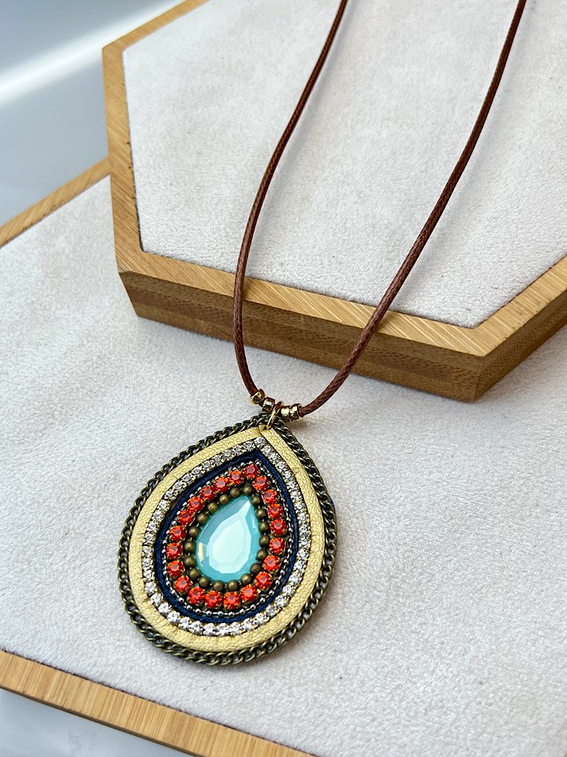 Colar Ajustável de Mandala Dourado