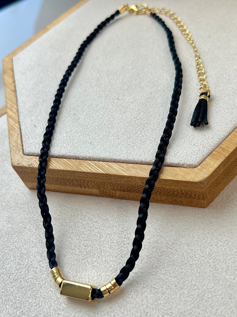 Colar Choker Joana de Trança Dourado