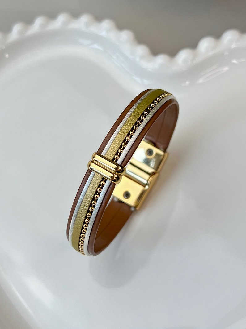 Pulseira Imã Carol Com Detalhes Dourados