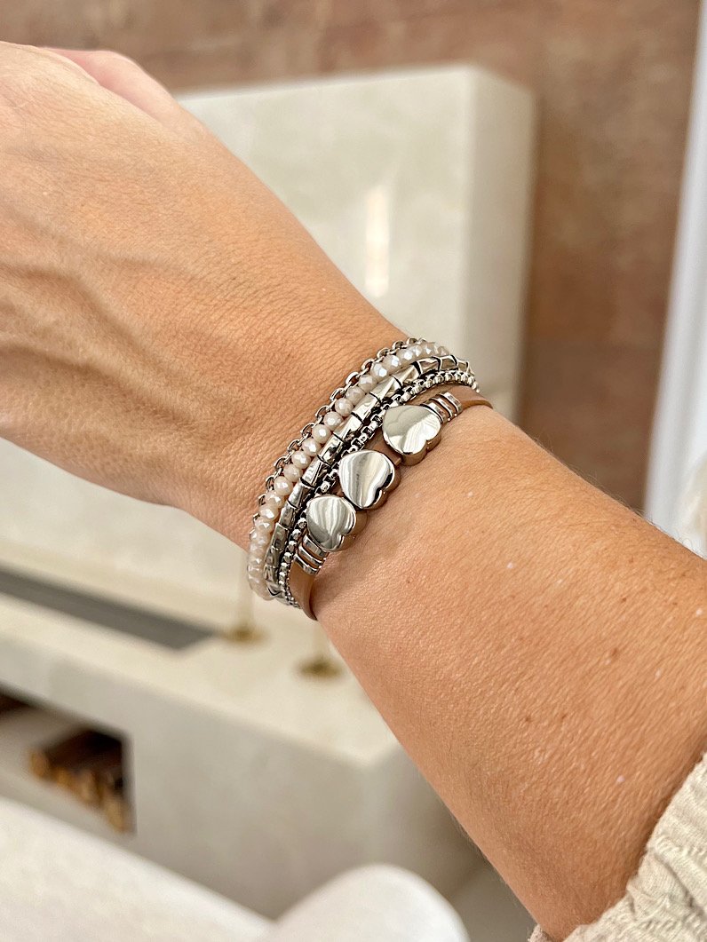 Pulseira Imã Leticia com Cristais Bege
